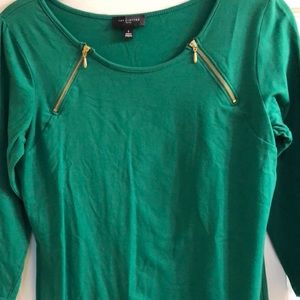 The Limited 3/4 sleeve green top with zipper detail